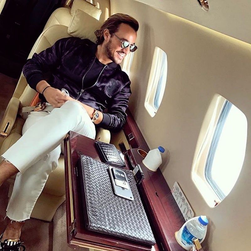 Cuoc song nhu mo cua trieu phu 25 tuoi me du lich anh 2