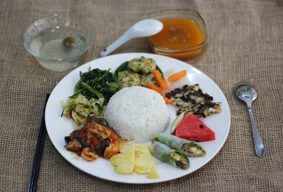 6 quan chay ngon,  gia binh dan o Ha Noi cho mua Vu Lan 2017 anh 6