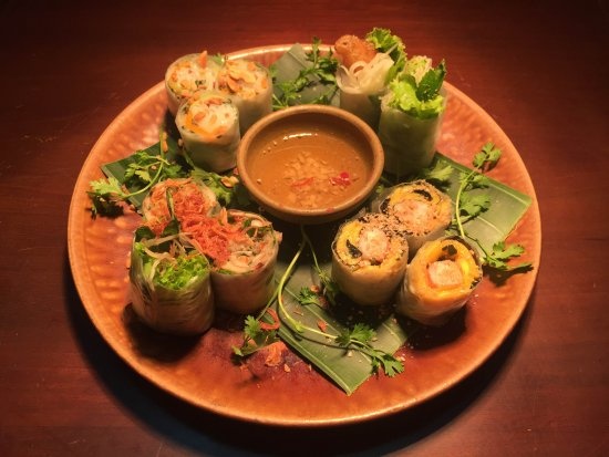 Bao Tay len lich mot toi an choi thu tha o Ha Noi anh 9