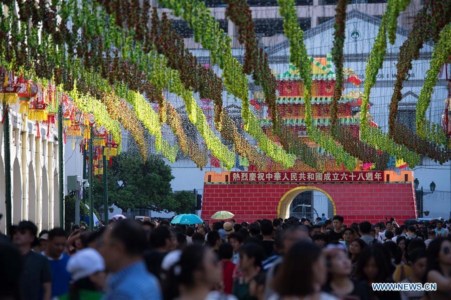 Cac diem den o Trung Quoc chat cung anh 11