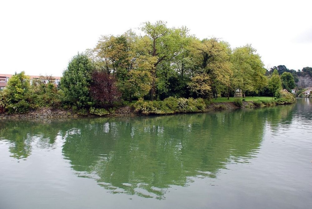 Hon dao 6 thang doi chu quyen mot lan anh 7