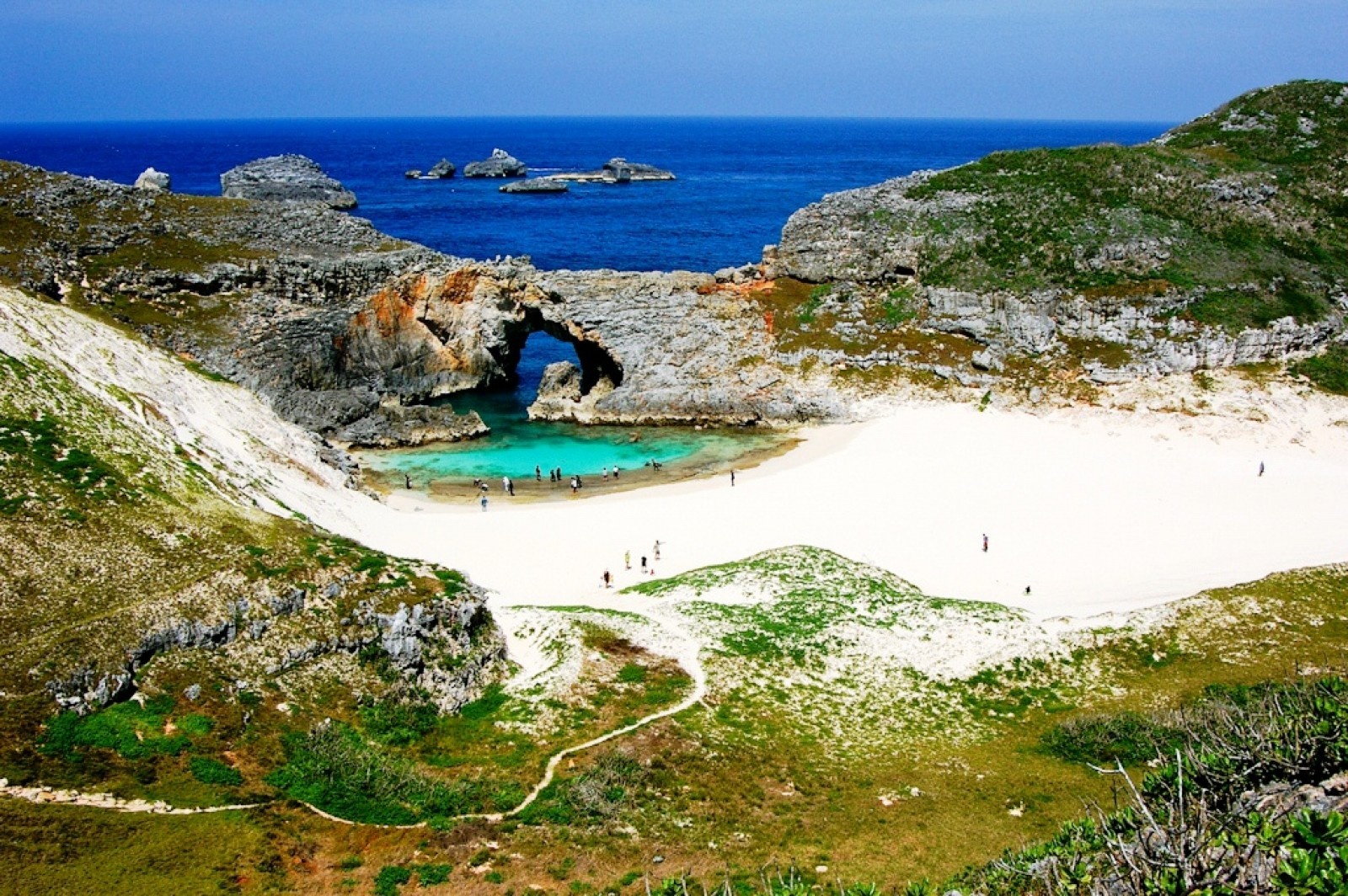 8 hon dao ky la cua Nhat Ban anh 5