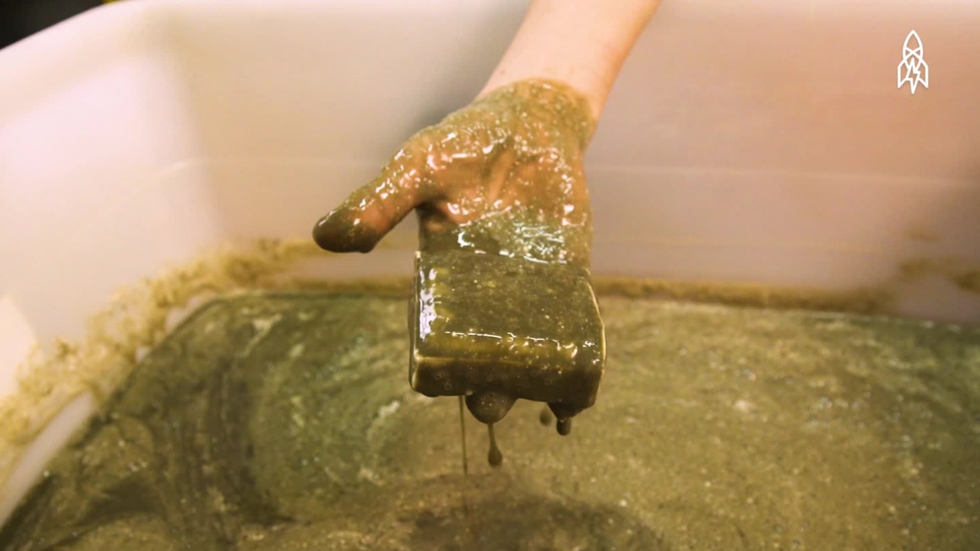 Quan dau phu thoi phai chuyen cho 7 lan vi qua boc mui hinh anh