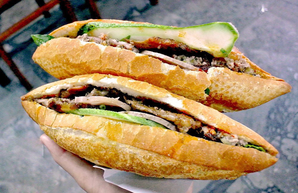 Quan banh mi va pho Cha Tu Dan an o Hoi An noi tieng den muc nao? anh 6
