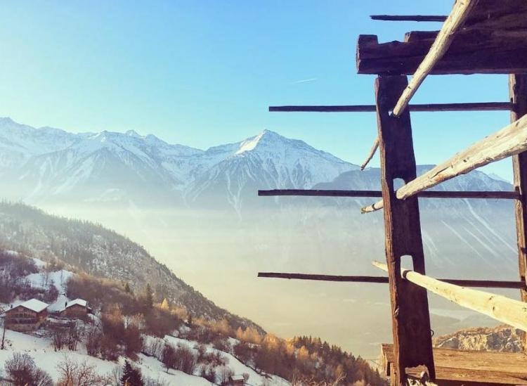 Ngoi lang Thuy Si thuong tien cho nguoi toi song anh 7