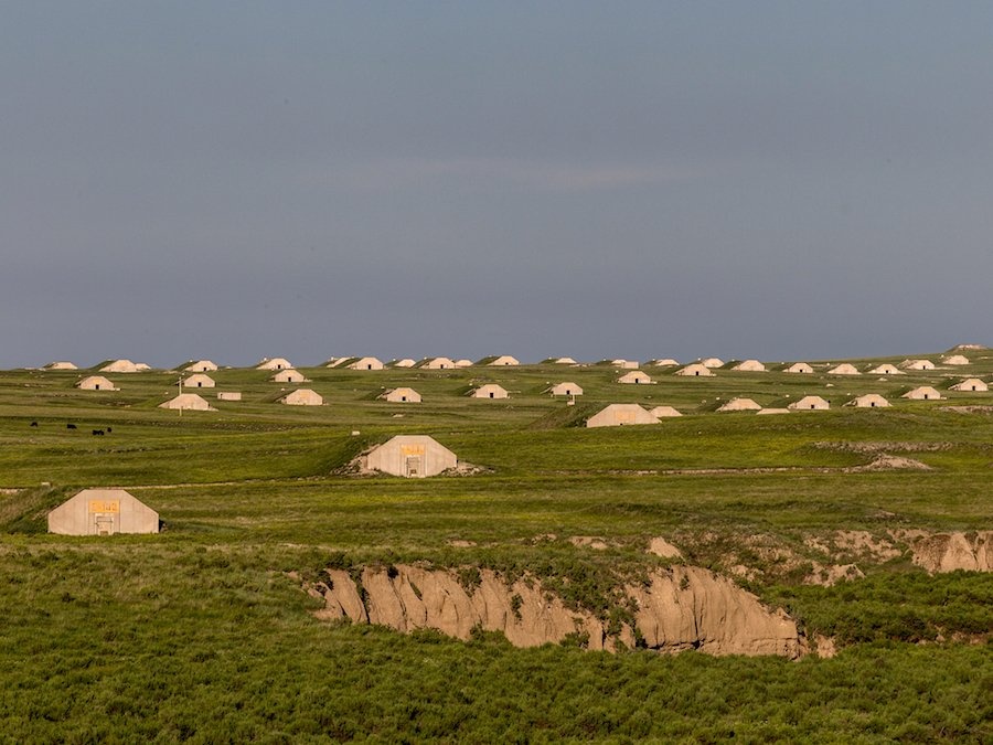 Khu boongke khong lo phong tan the cho gioi nha giau hinh anh