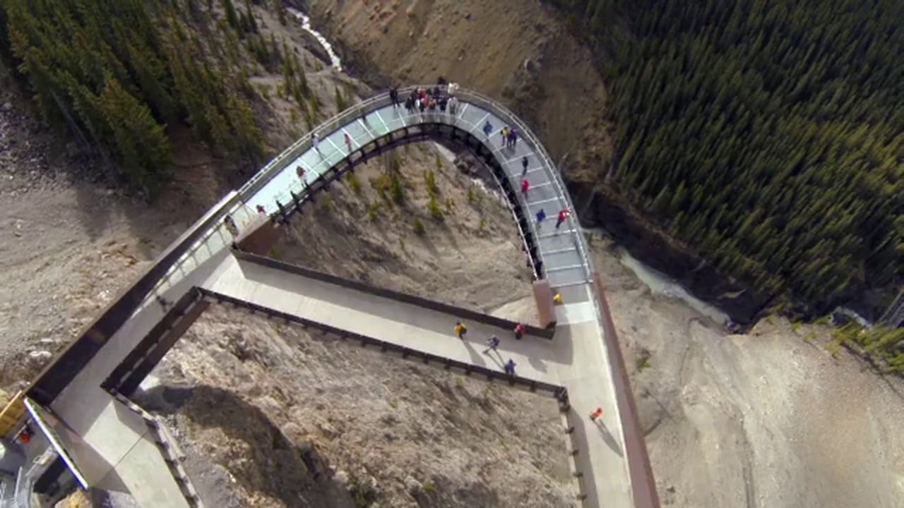 Loi di day kinh khien du khach tim dap chan run hinh anh