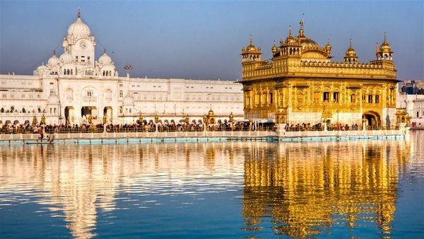 4 cong trinh ton giao dat vang long lay tren the gioi hinh anh