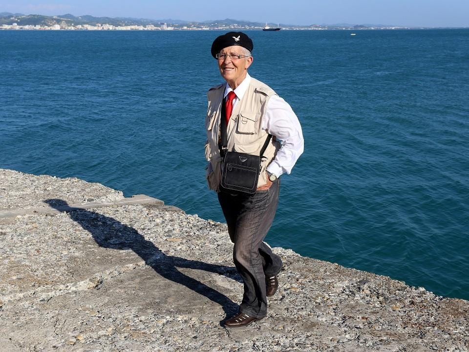 Nhung trinh nu song ca doi nhu nam gioi o Albania anh 2