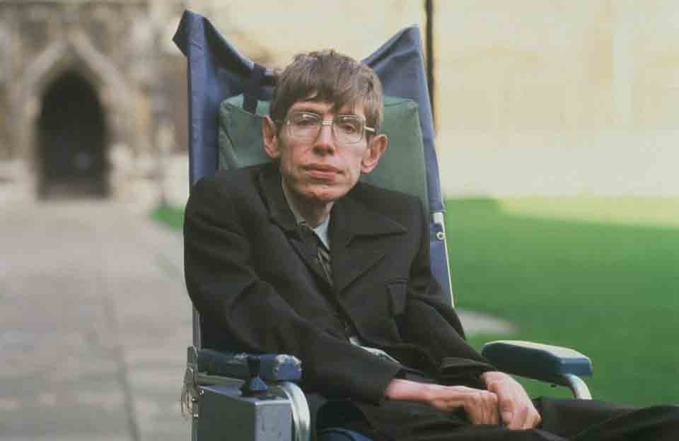 Căn bệnh giết chết Stephen Hawking đáng sợ như thế nào? ảnh 1 Can benh giet chet Stephen Hawking dang so nhu the nao? anh 1