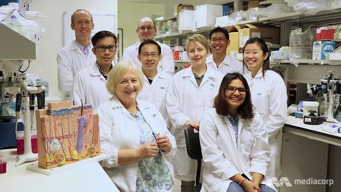 Cuộc sống đầy đau đớn của những đứa trẻ ‘bươm bướm’ ảnh 3 Cuoc song day dau don cua nhung dua tre ‘buom buom’ anh 3