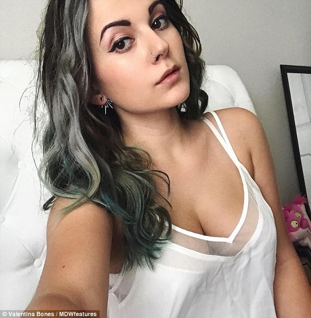 Nu nhiep anh gia xinh dep mac can benh di ung la lung anh 1