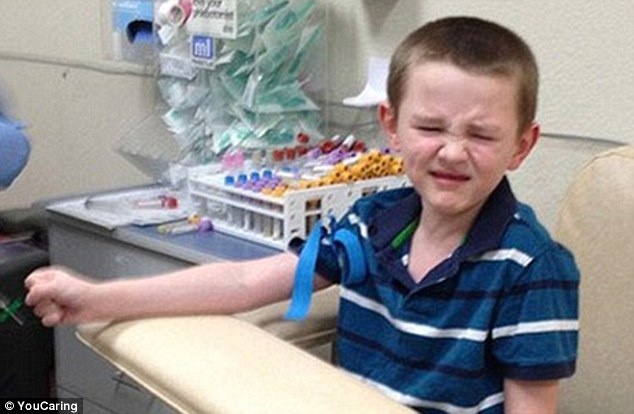 Hành trình vô vọng chữa bệnh hóa đá cho con ảnh 1 Hanh trinh vo vong chua benh hoa da cho con anh 1