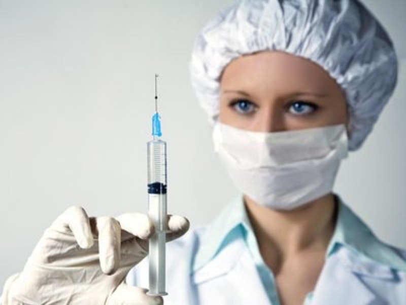 Mắc bệnh oan vì bác sĩ dùng lại bơm kim tiêm ảnh 1 Mac benh oan vi bac si dung lai bom kim tiem anh 1