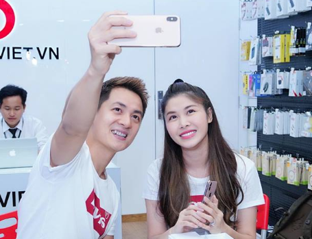 Ly do Dang Khoi yeu thich iPhone XS Max 256 GB Gold 2 SIM hinh anh