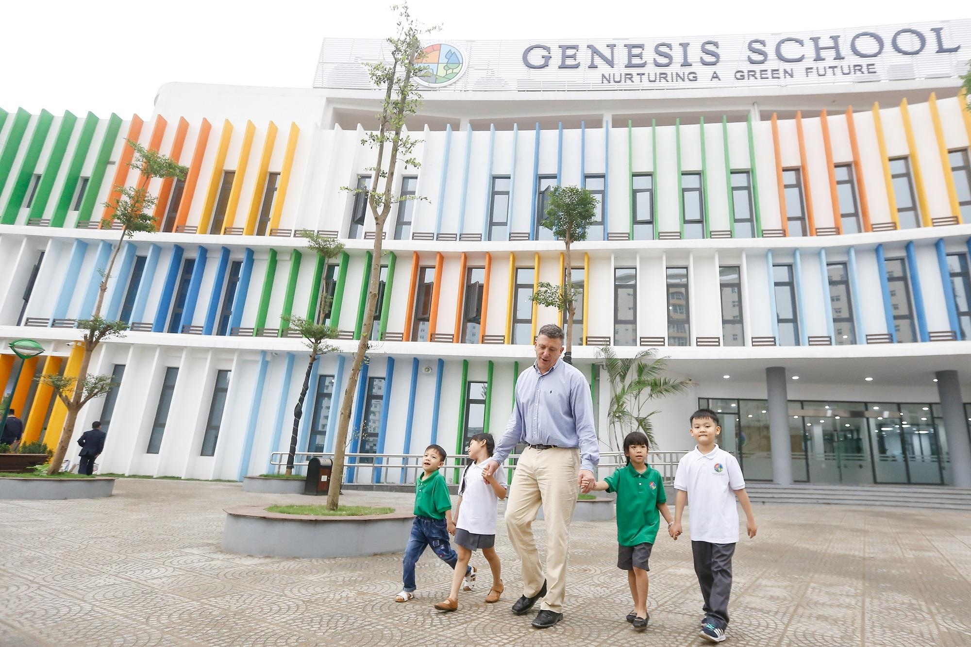 Video - Chuyen gia Canada chia se ve phuong phap giao duc hien dai hinh anh