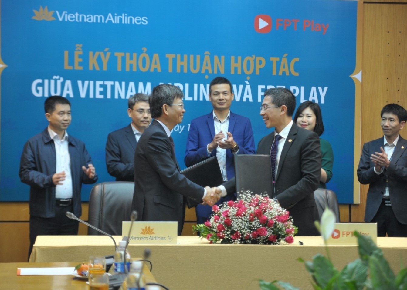 Vietnam Airlines anh 2