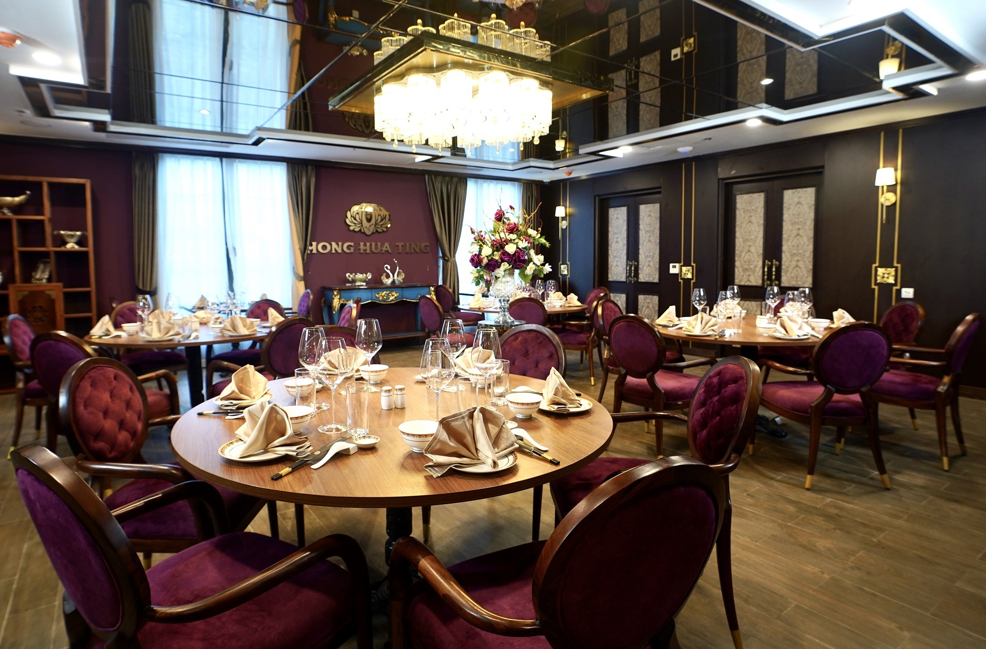 Trai nghiem khong gian am thuc Hong Kong giua long Ha Noi hinh anh