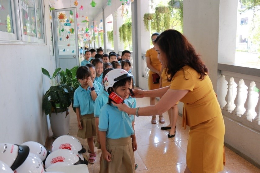 truong Tay Ha Noi anh 3