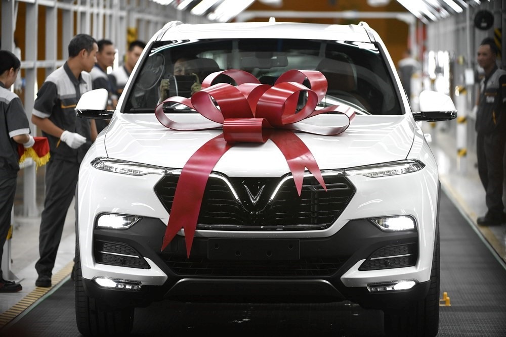 Mua xe sang khong con la giac mo xa voi cua nguoi Viet? hinh anh