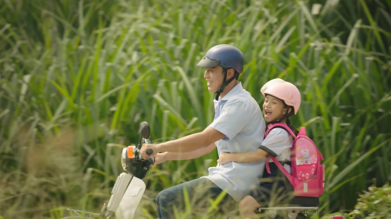 Video 'Vi cua yeu thuong' - clip ve tinh cam gia dinh sau sac, gian di hinh anh