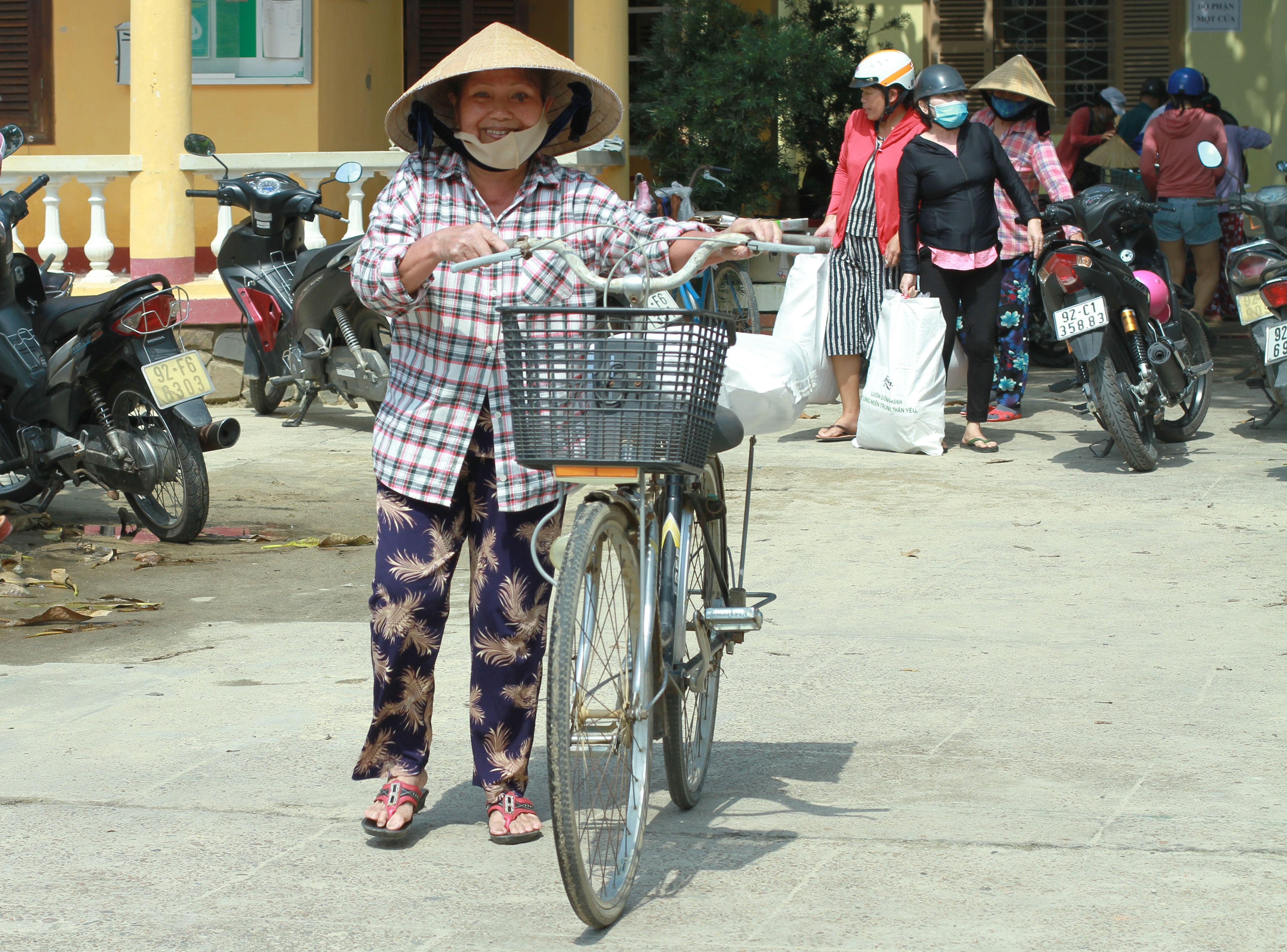 Luôn đồng hành cùng miền Trung yêu thương ảnh 4 Luon dong hanh cung mien Trung yeu thuong anh 4