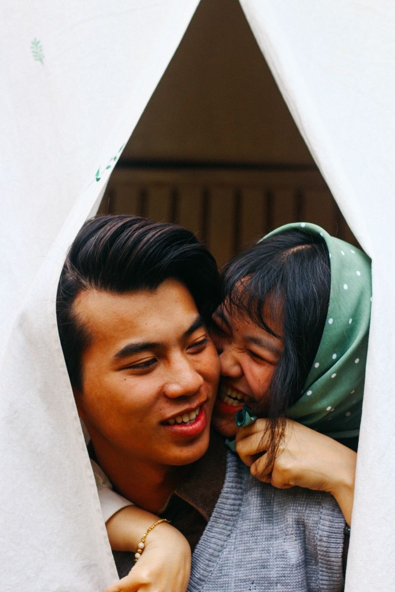 quan he tinh duc anh huong do gian cach xa hoi anh 1