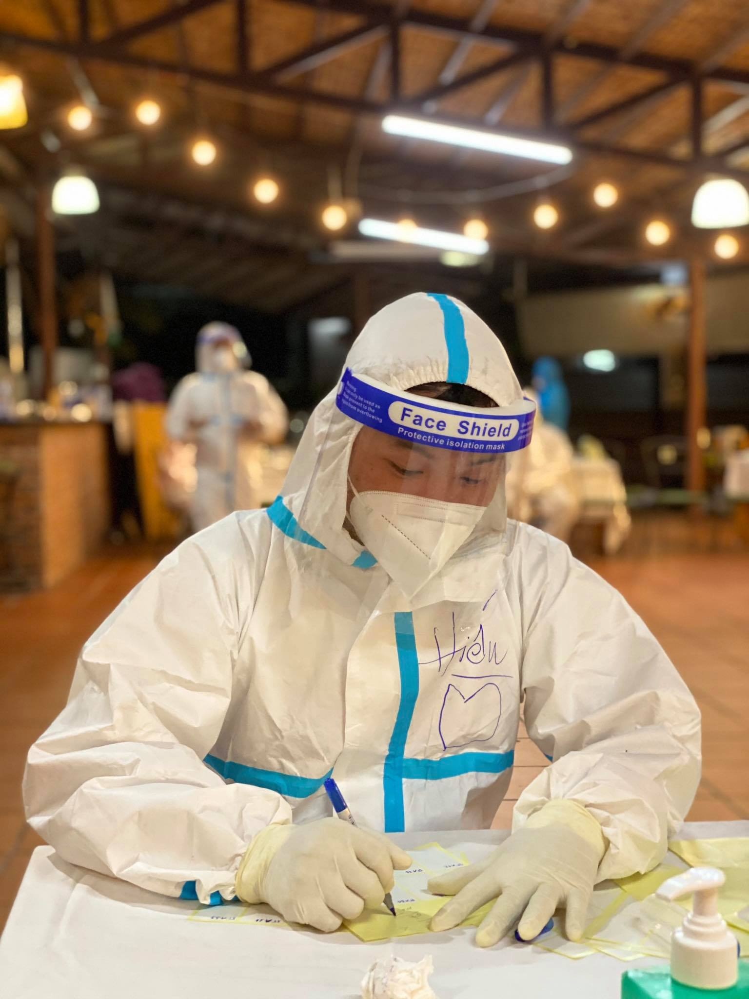 tình nguyện viên chống dịch Covid-19 ảnh 2 tinh nguyen vien chong dich Covid-19 anh 2