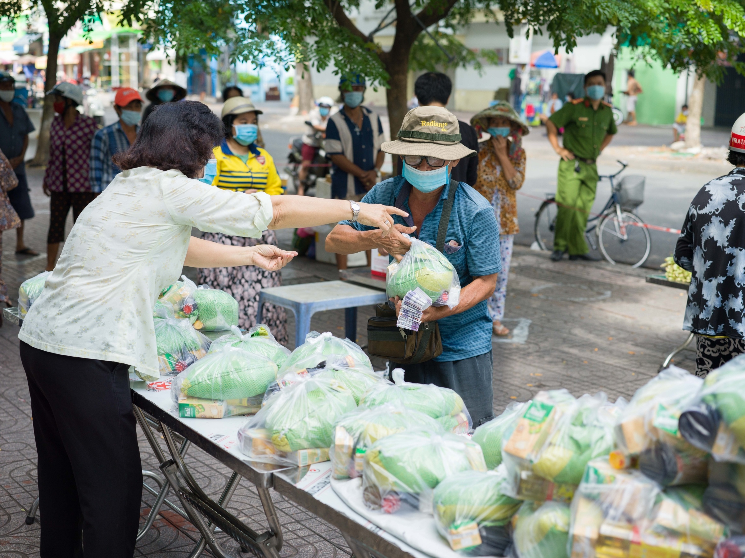 phiên chợ 0 đồng ở TP.HCM ảnh 7 phien cho 0 dong o TP.HCM anh 7