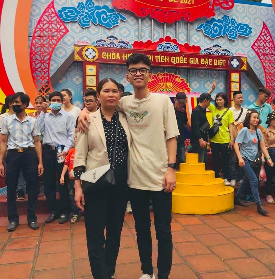 phụ huynh lo lắng khi con thi đại học ảnh 3 phu huynh lo lang khi con thi dai hoc anh 3