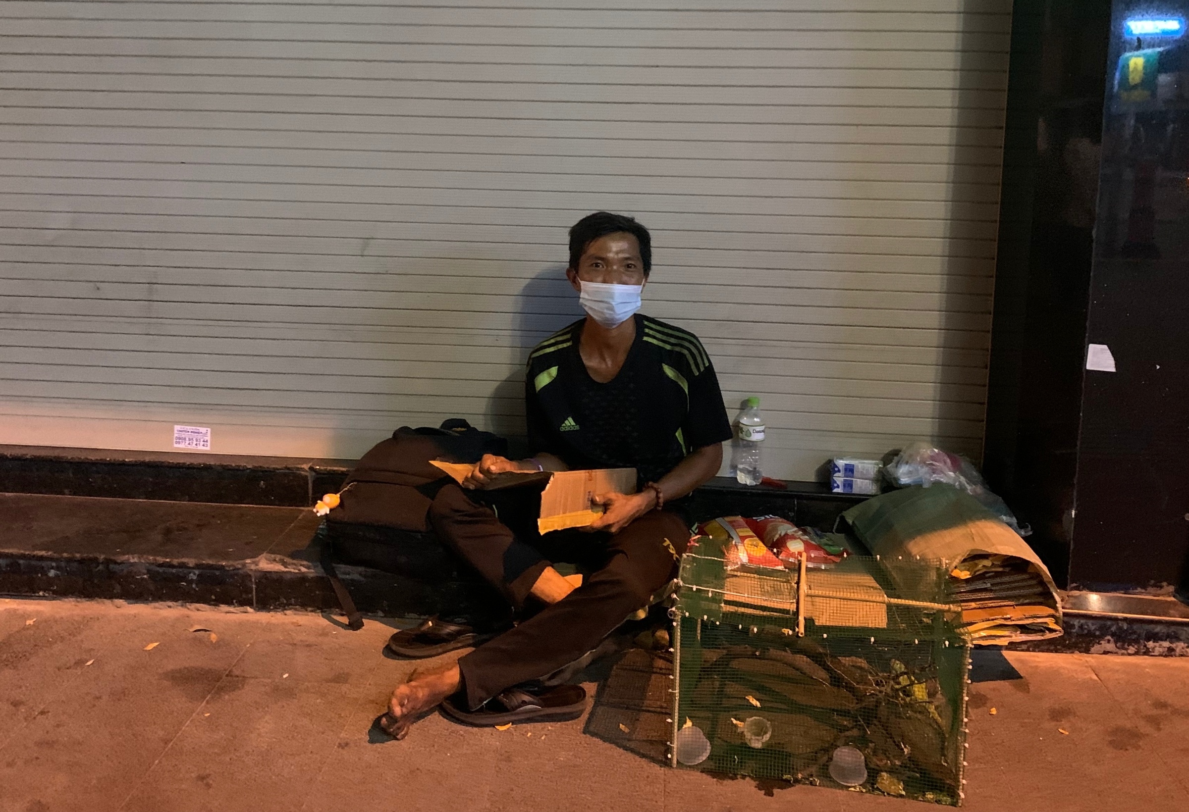 người vô gia cư giữa Chỉ thị 16 ảnh 7 nguoi vo gia cu giua Chi thi 16 anh 7