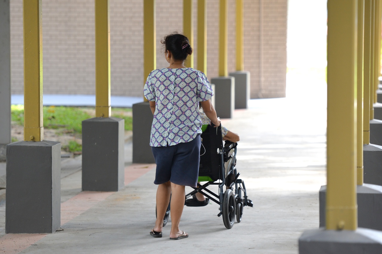 nguoi giup viec bi doi xu bat binh dang anh 1