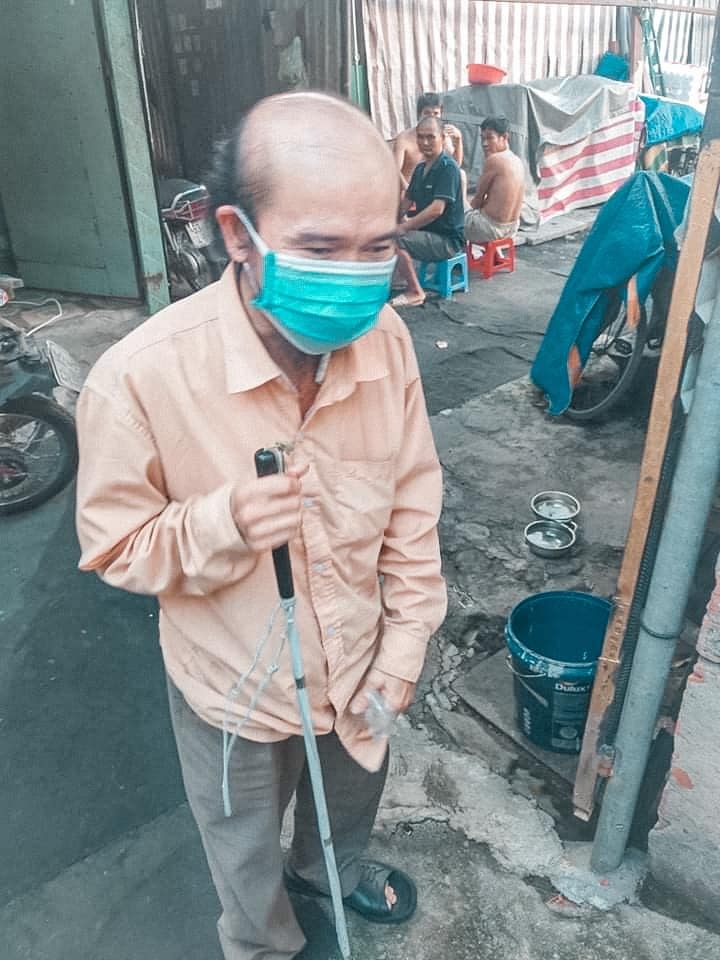 tặng cơm cho người khuyết tật ảnh 3 tang com cho nguoi khuyet tat anh 3