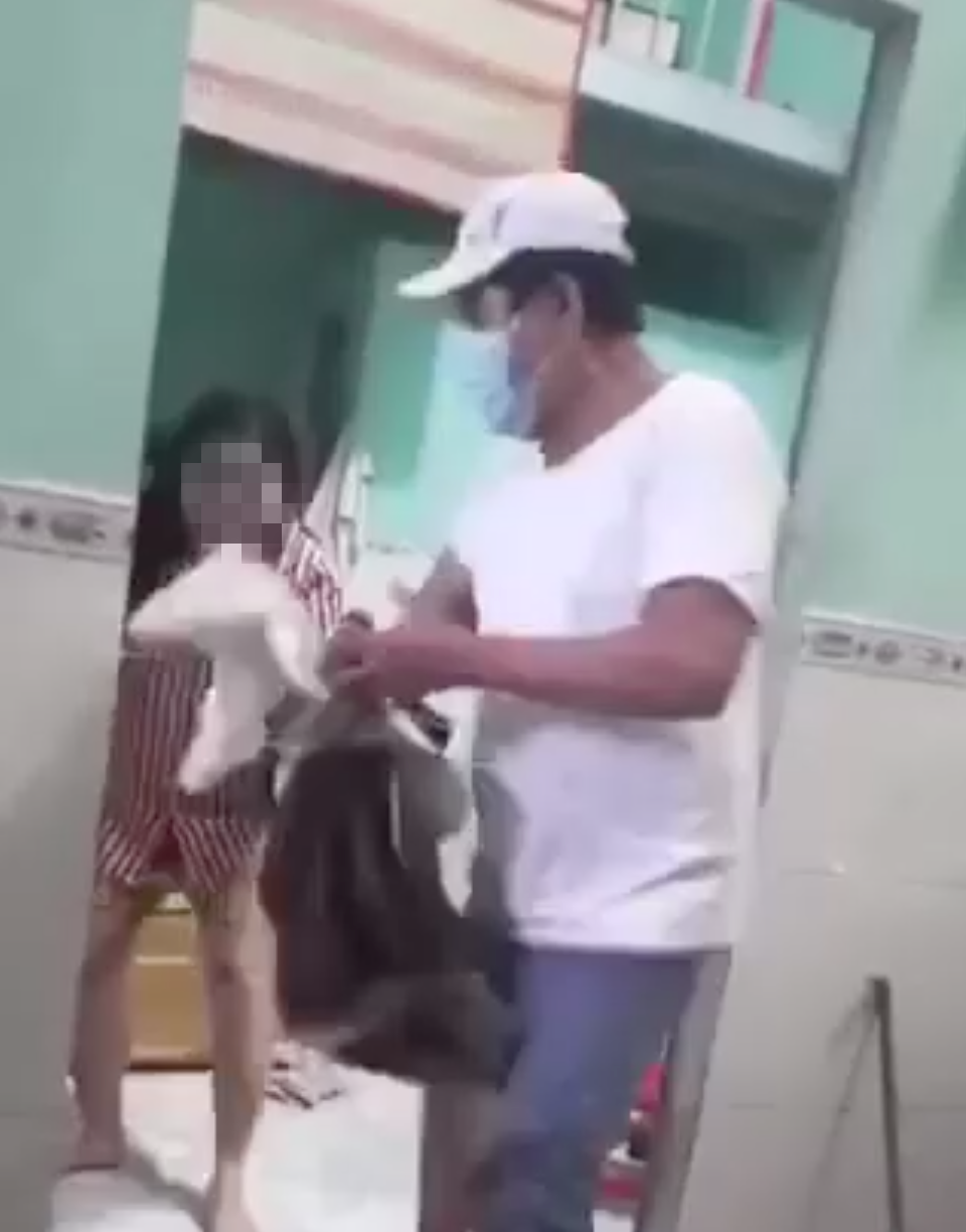 Chủ nhà trọ yêu cầu khách rời khỏi trong đêm ảnh 1 Chu nha tro yeu cau khach roi khoi trong dem anh 1