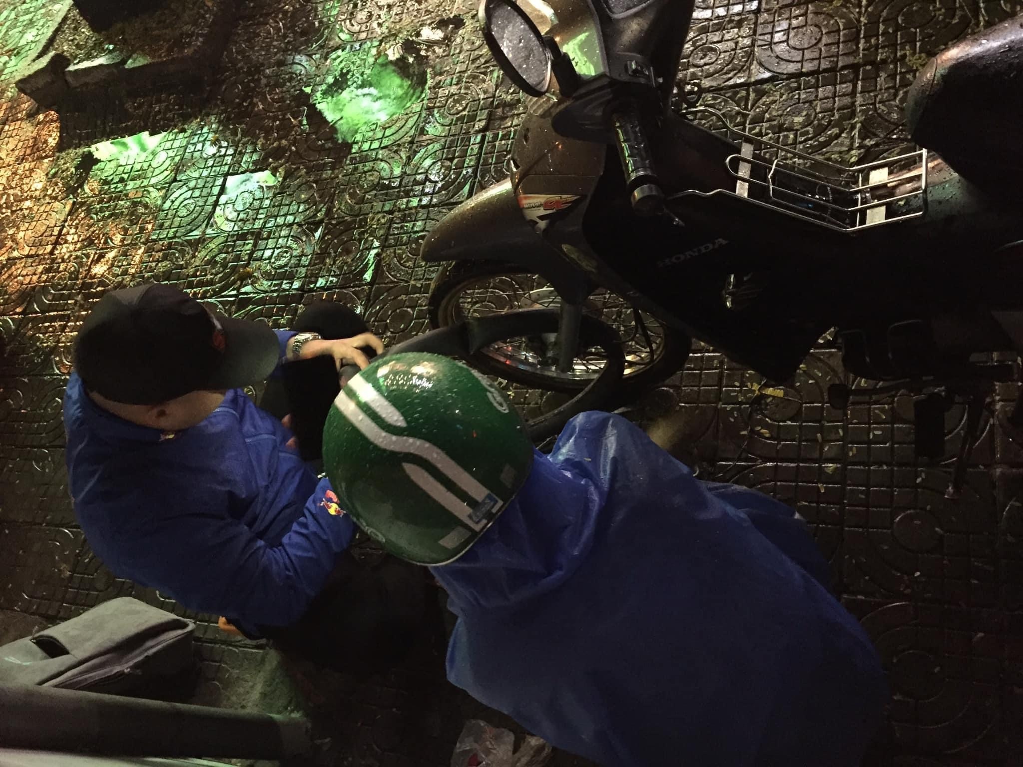 cứu hộ xe máy cho người dân hồi hương ảnh 9 cuu ho xe may cho nguoi dan hoi huong anh 9