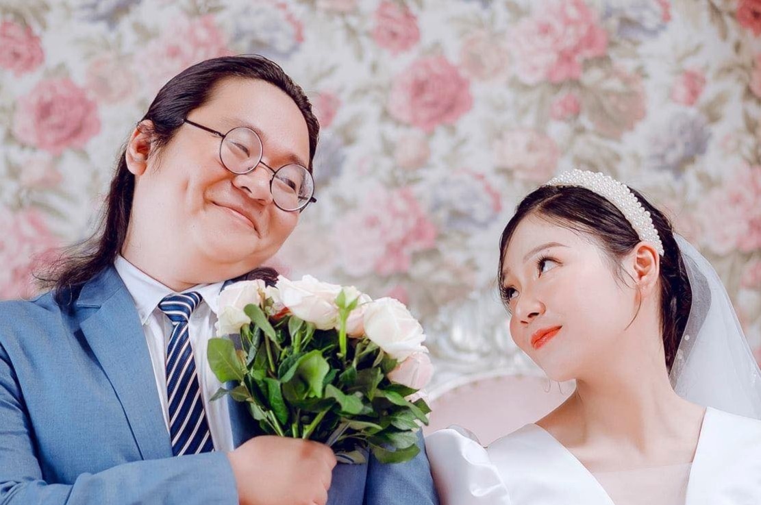 Nguoi than cua F0 o TP.HCM: 'Toi uoc co the bao ve em gai minh' hinh anh