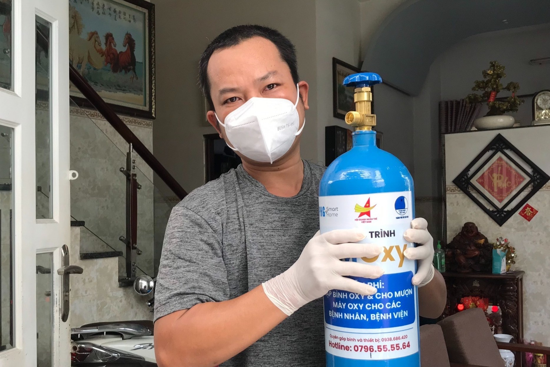 TP.HCM co 'ATM oxy', ho tro mien phi den tan nha F0 hinh anh