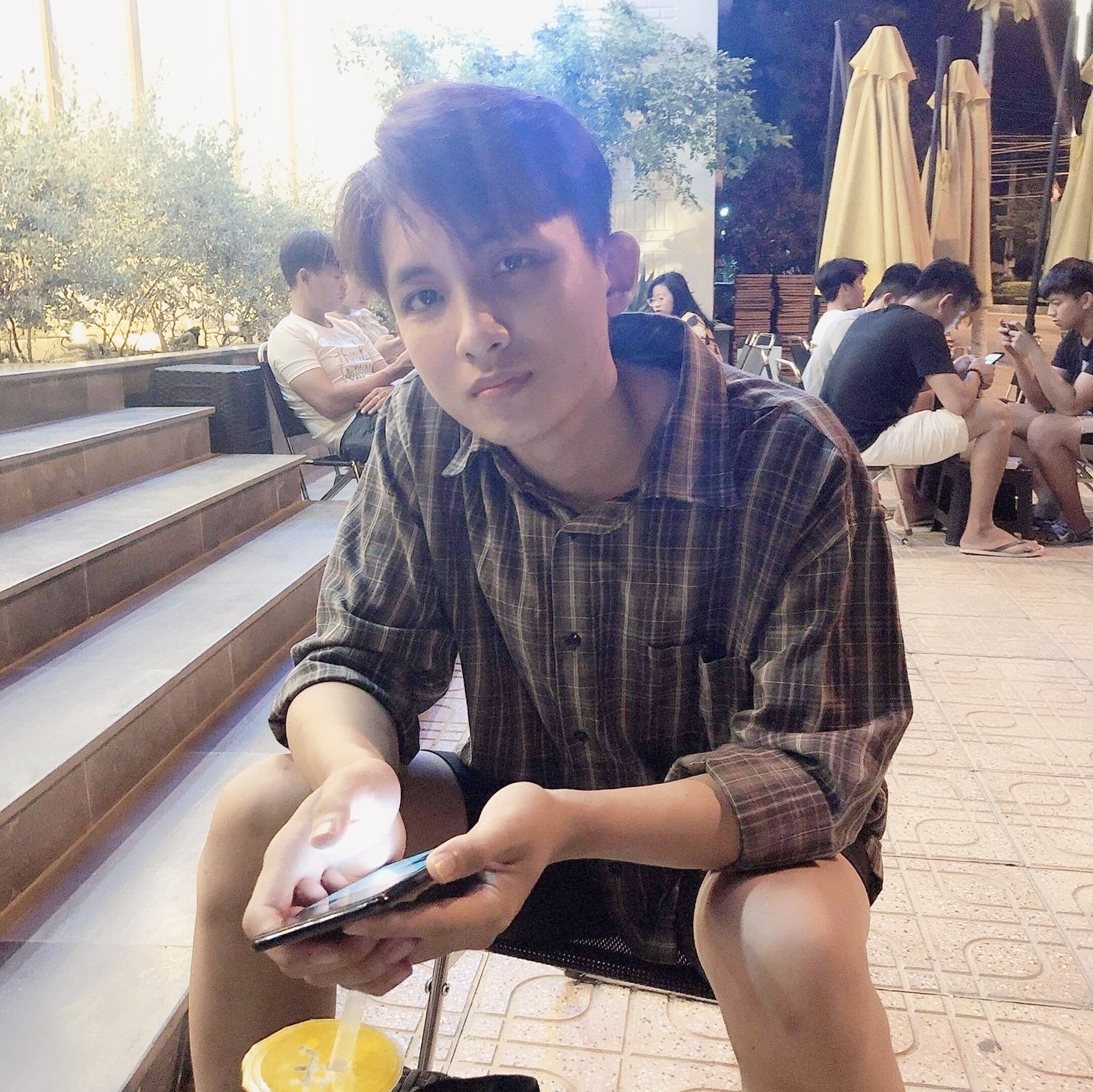 dựng lều cách ly ngoài vườn ảnh 1 dung leu cach ly ngoai vuon anh 1