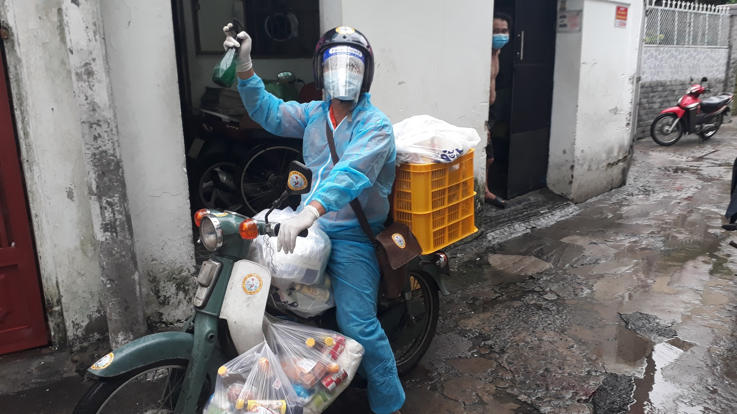 thầy giáo đi chống dịch ảnh 6 thay giao di chong dich anh 6
