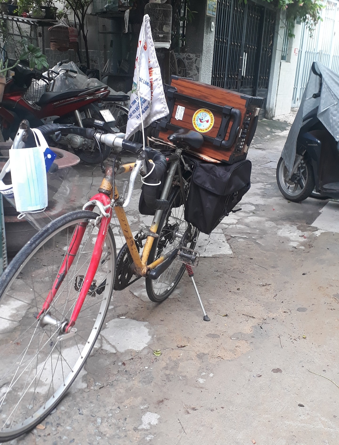 thầy giáo đi chống dịch ảnh 9 thay giao di chong dich anh 9