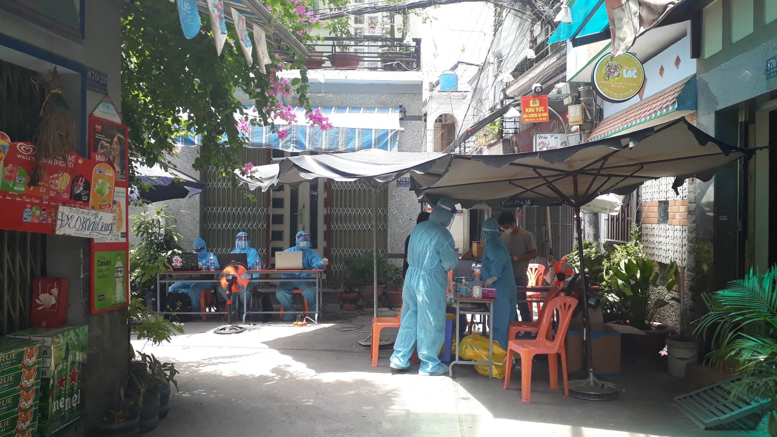 thầy giáo đi chống dịch ảnh 8 thay giao di chong dich anh 8