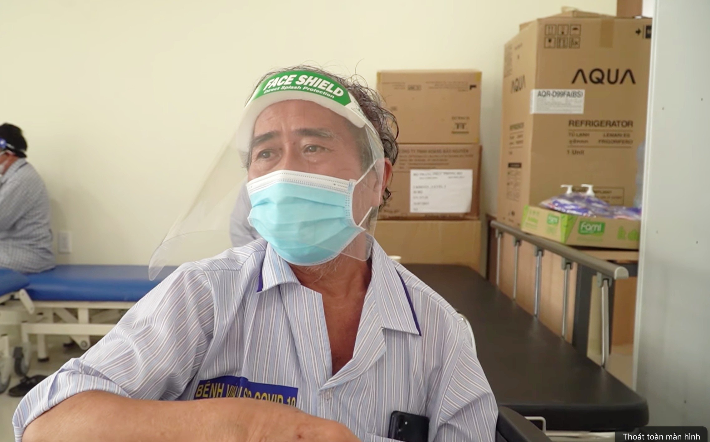 Tung nguy kich, F0 o TP.HCM bat khoc trong ngay xuat vien hinh anh