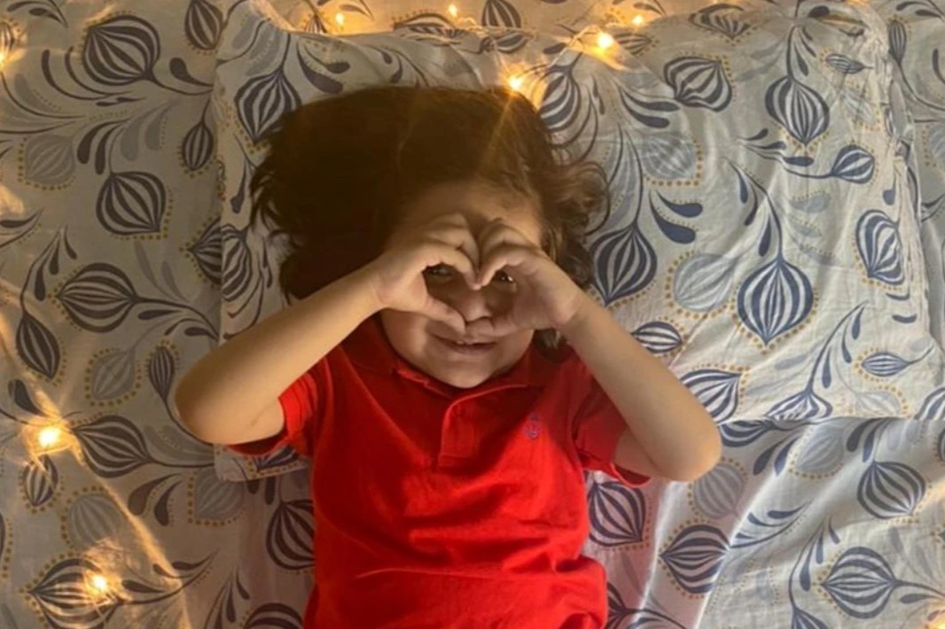 Be trai Pakistan duoc quyen gop 280.000 USD de phau thuat tim hinh anh