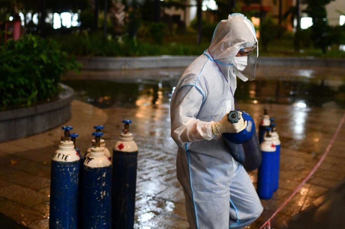 Dai dien ATM Oxy phu nhan thong tin 'F0 ban vo binh de an nhau' hinh anh