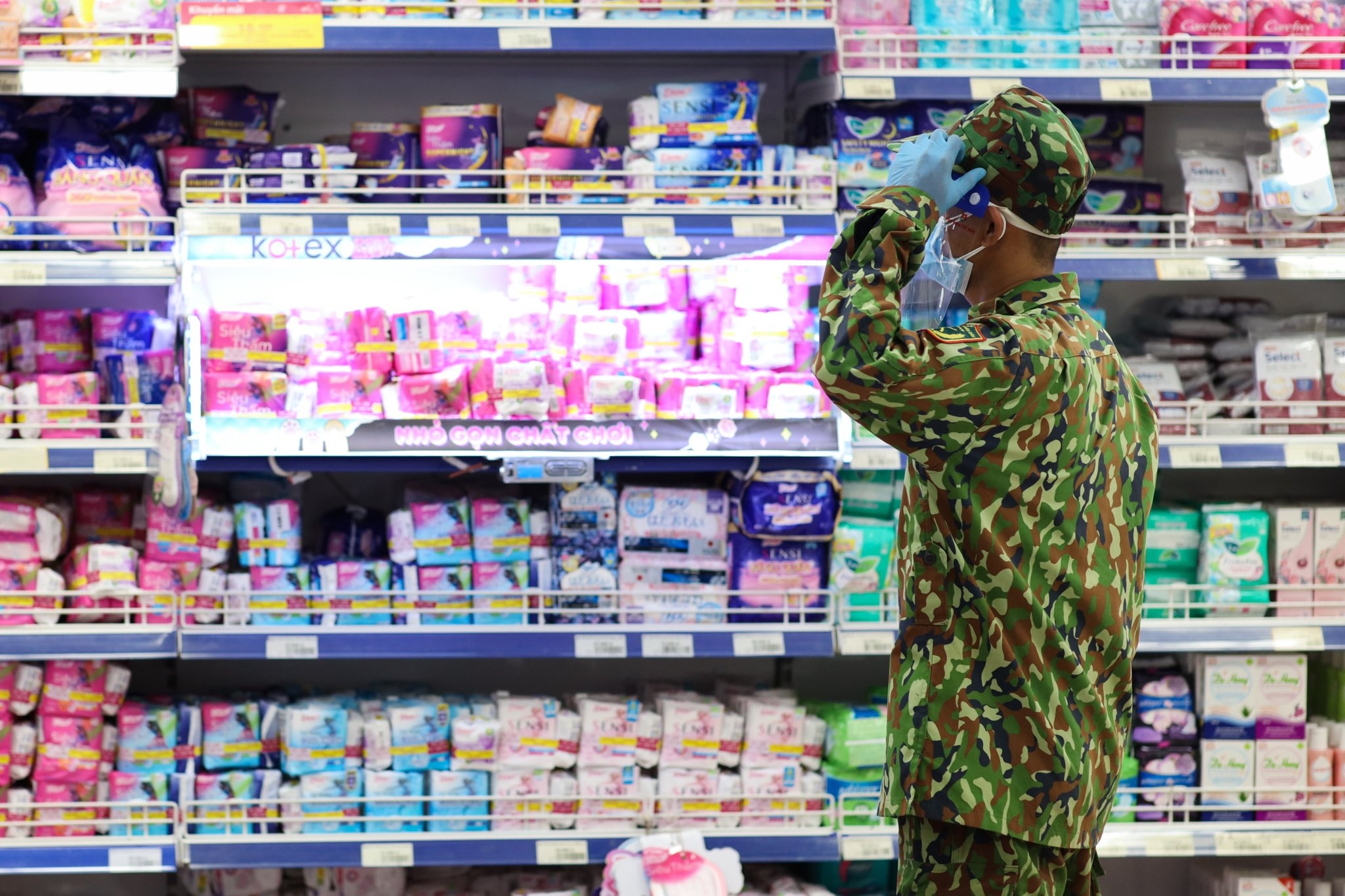 bo doi di cho giup F0 anh 1