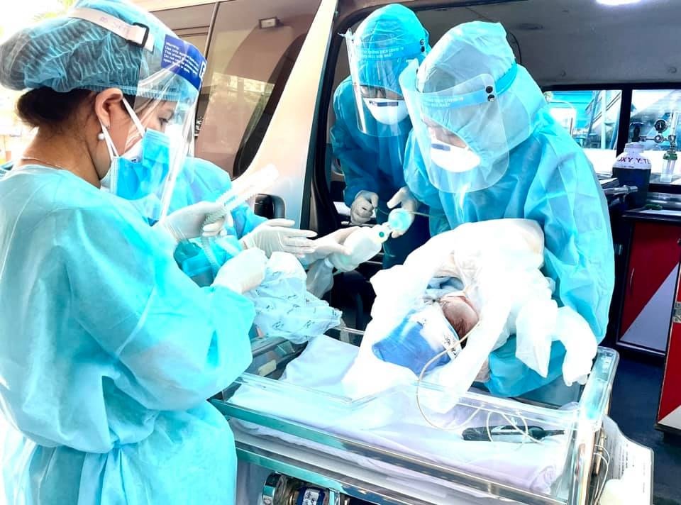 san phu mac Covid-19 duoc cuu song anh 2