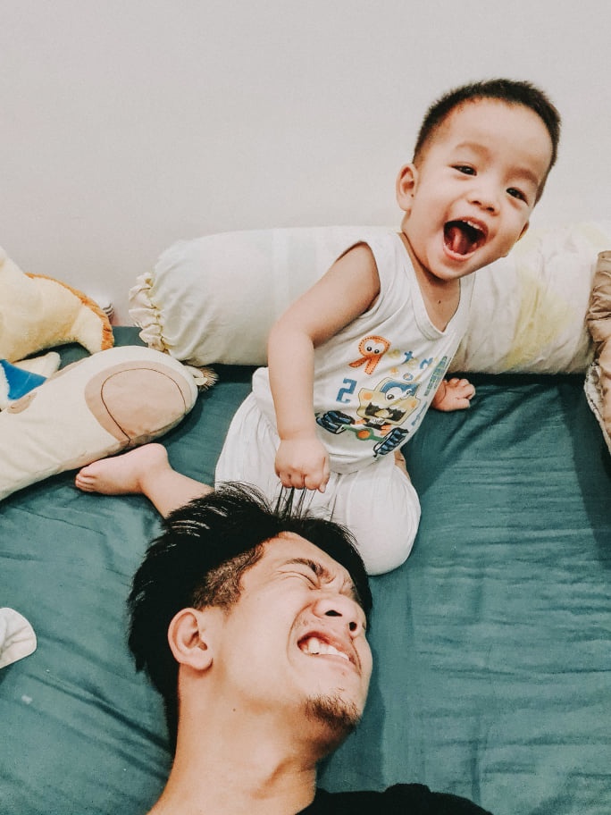 2 cha con tự điều trị Covid-19 ảnh 2 2 cha con tu dieu tri Covid-19 anh 2