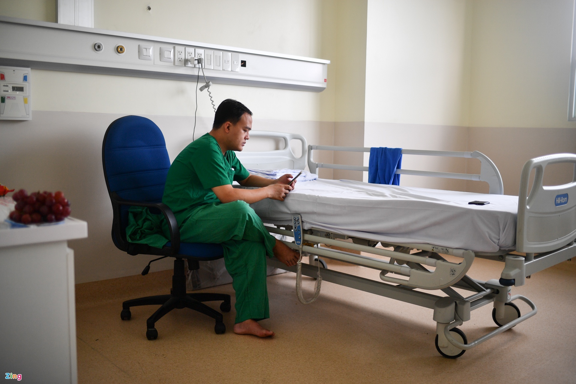 bac si tai Benh vien hoi suc Covid-19 anh 1