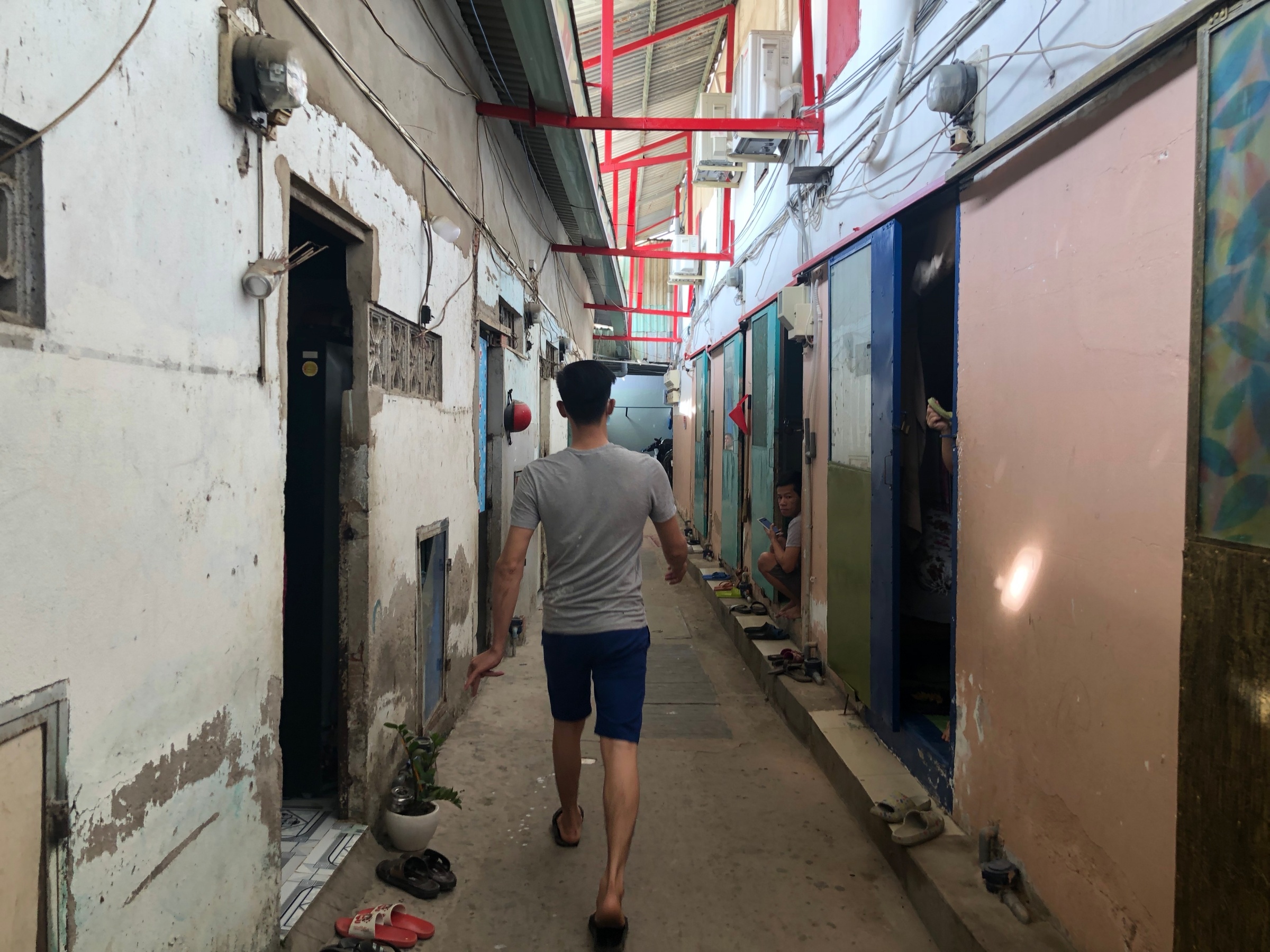 san phu kho khan do Covid-19 anh 3