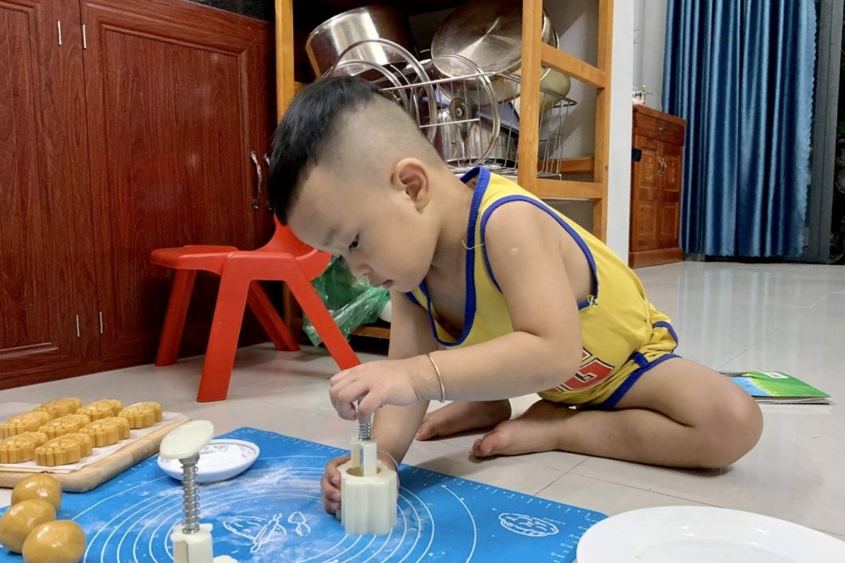 Tet Trung thu trong dich anh 1